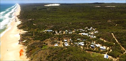 Happy Valley - Fraser Island - QLD T (PBH4 00 16234)